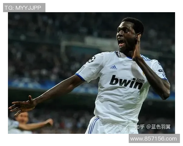 巴西足球明星的酒鬼生活与传奇故事揭秘