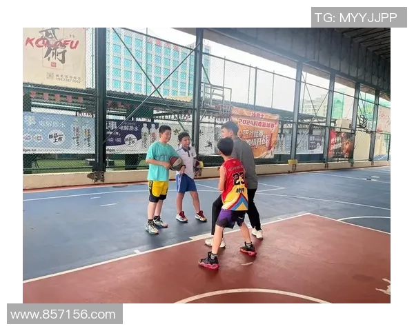 科学篮球训练法:提升比赛经验与技术的有效策略与方法 科学篮球训练法:提升比赛经验与技术的有效策略与方法